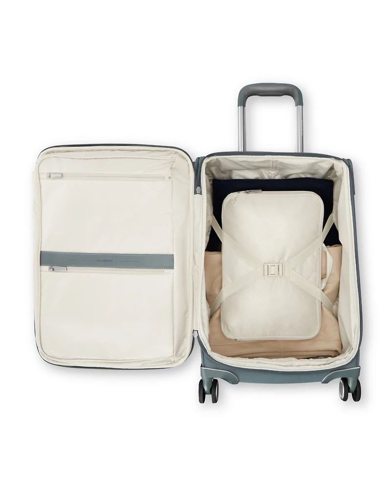 Samsonite Silhouette 18 Expandable 23" Carry-on Spinner