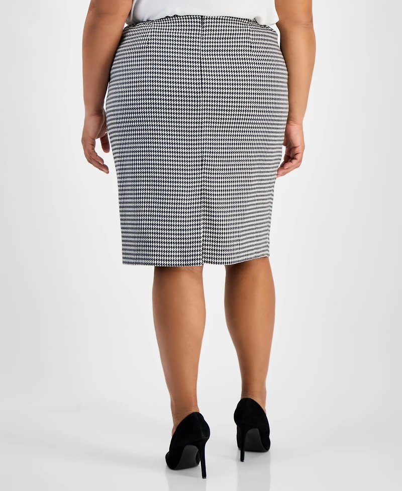 Kasper Plus Back-Slit Pencil Skirt