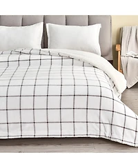 Linery & Co. Velvet Plush Reversible Sherpa Throw Blanket