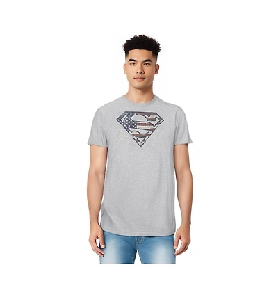 Superman Mens war-torn Flag Short Sleeve Adult Tee / T-Shirt