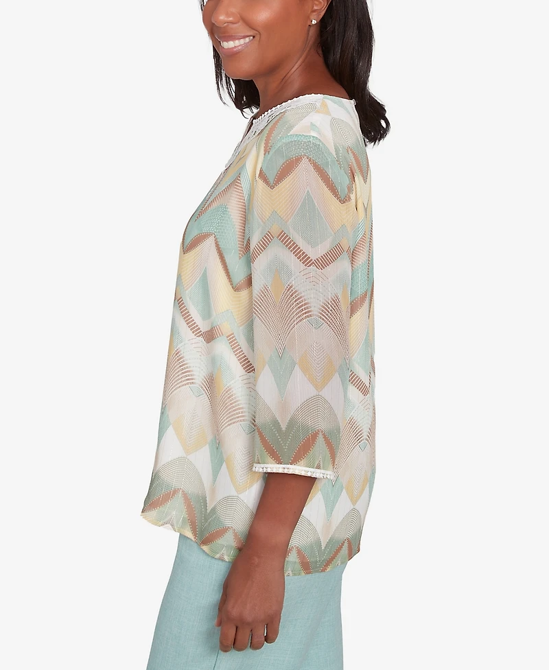 Alfred Dunner Women's Kensington Gardens Chevron Textured Top