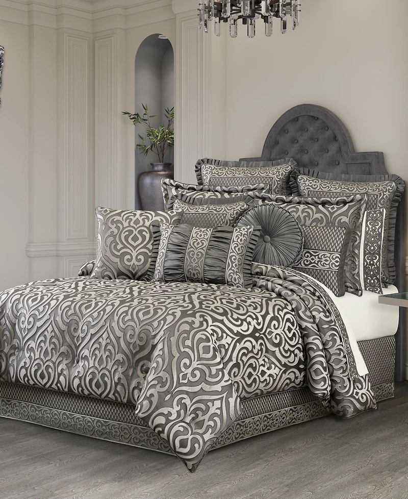J Queen New York Bolero 4-Pc. Comforter Set