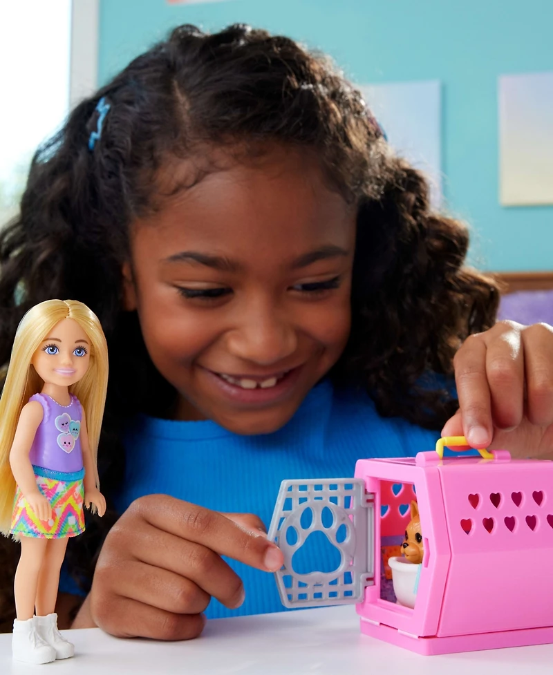Barbie Chelsea Puppy Carrier Playset, Small Doll and Dog Carrier with Puppy Accessories