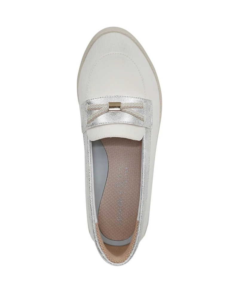 LifeStride Women's All Aboard Washable Round Toe Boat Shoes