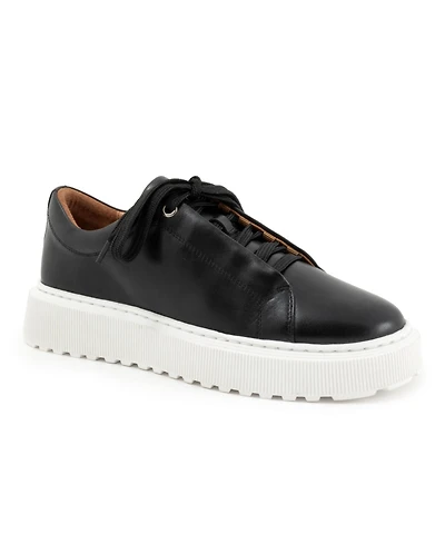 Lae Sneaker