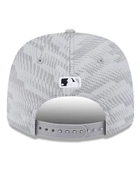 New Era Men's Gray Chicago White Sox 2025 Mlb Clubhouse 9SEVENTY Stretch-Snap Hat