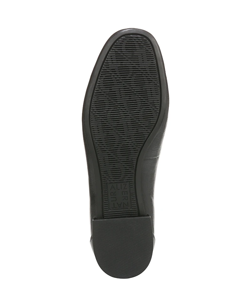 Naturalizer Women's Jordyn Closed Round Toe Loafers