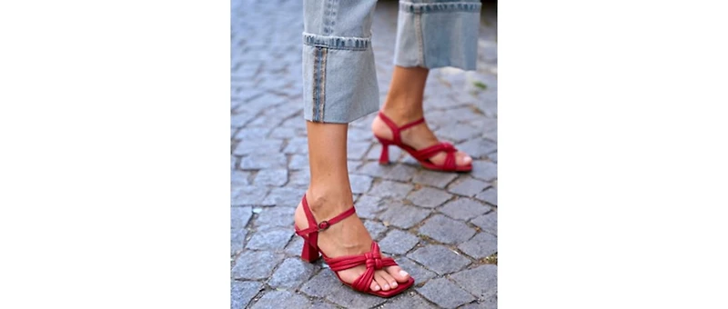 Bueno Windsor Sandal