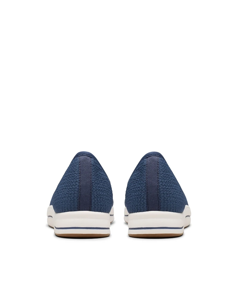 Clarks Cloudsteppers Women's Breeze Stretch Slip-On Shoes