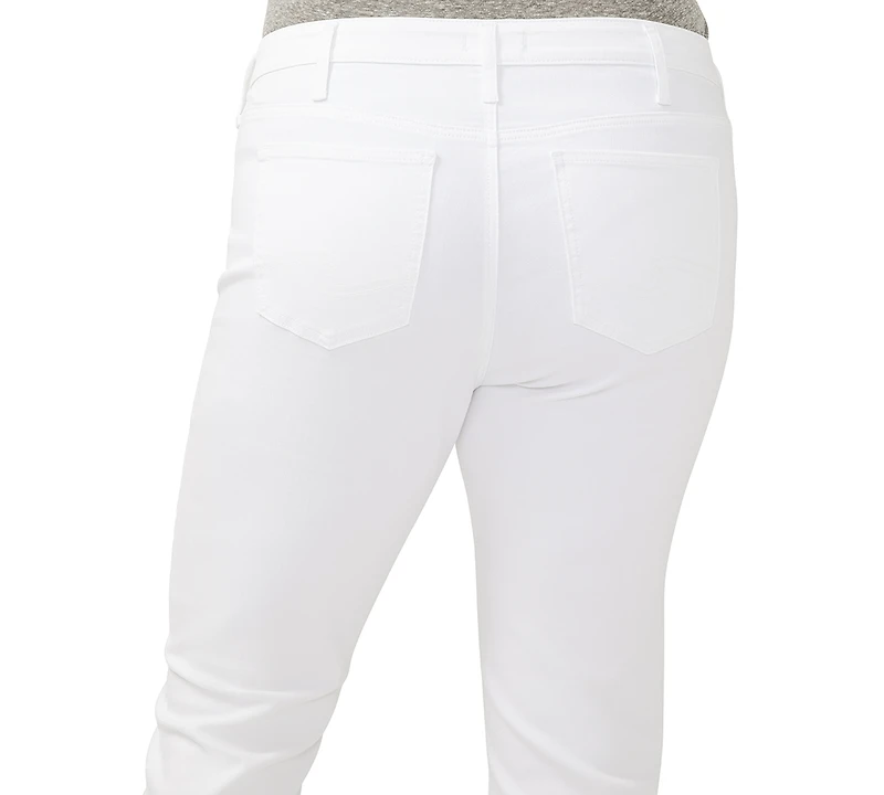 Silver Jeans Co. Plus Elyse Mid Rise Comfort Fit Capri