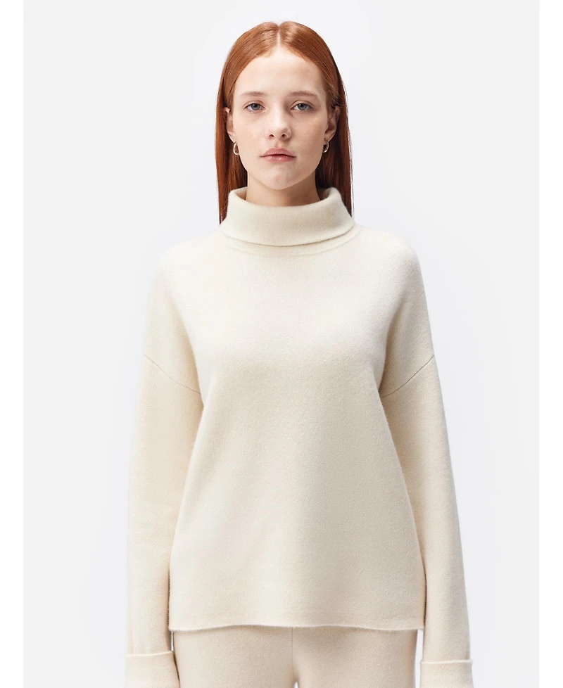 Gobi Cashmere Women's Cashmere Roll-Neck Sweater
