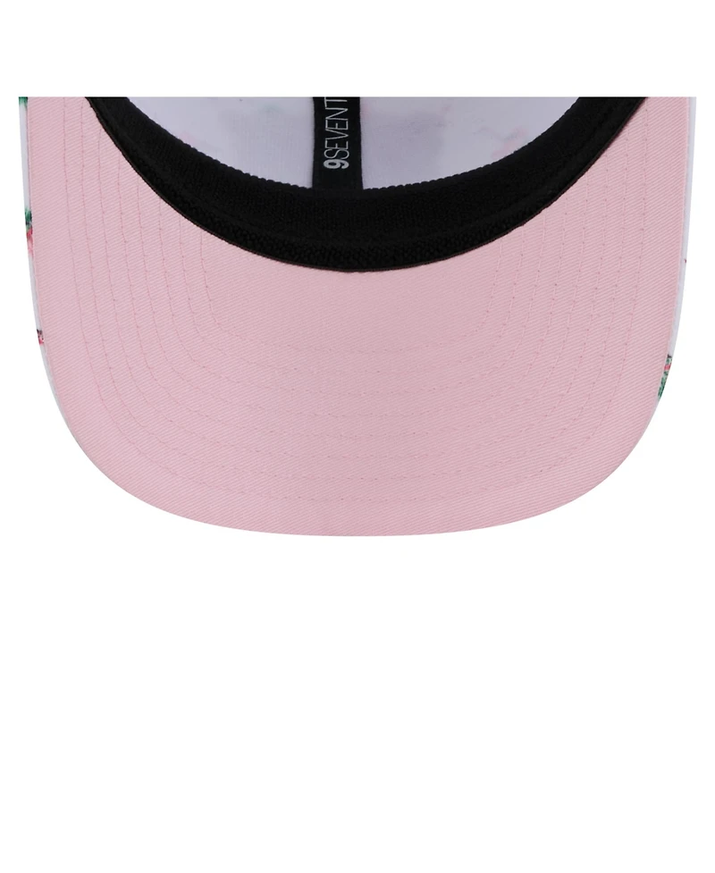 New Era Men's White Chicago Bears Adventure Flamingo Pattern 9SEVENTY Stretch-Snap Hat