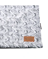 Luxe Throw: Snuggle