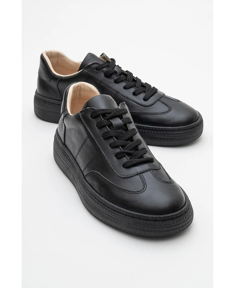 Fyore Leather Sneakers (Women)