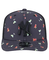 New Era Men's Black New York Yankees Adventure Drinks Pattern 9SEVENTY Stretch-Snap Hat