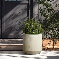 LuxenHome 2-Piece Marble Off-White Ribbed Texture MgO Planter Set, Indoor and Outdoor