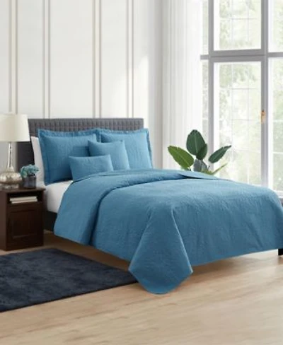 Nestl Grid Embossed Collection Quilt Sets