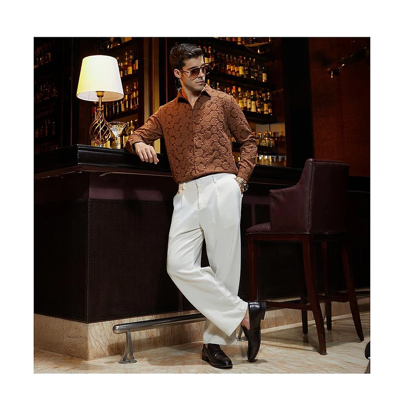 Campus Sutra Men's Cream White Waffle-Pleated Straight Trousers