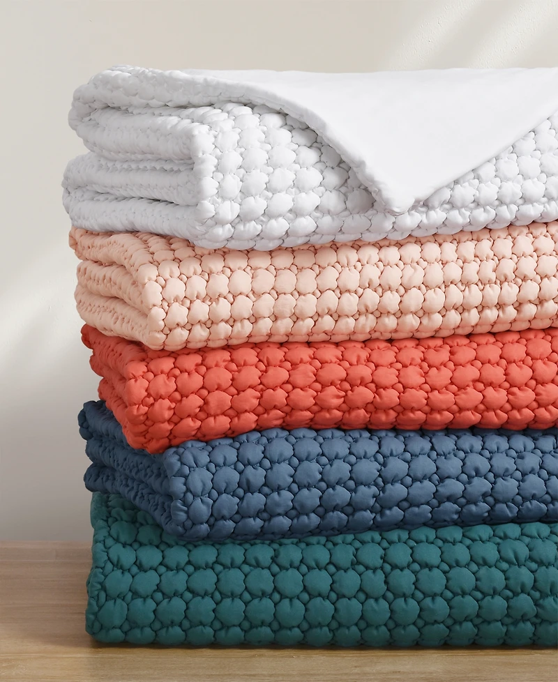 J by Queen Bold Cloud Puff 2-Pc. Quilt Set, Twin/Twin Xl