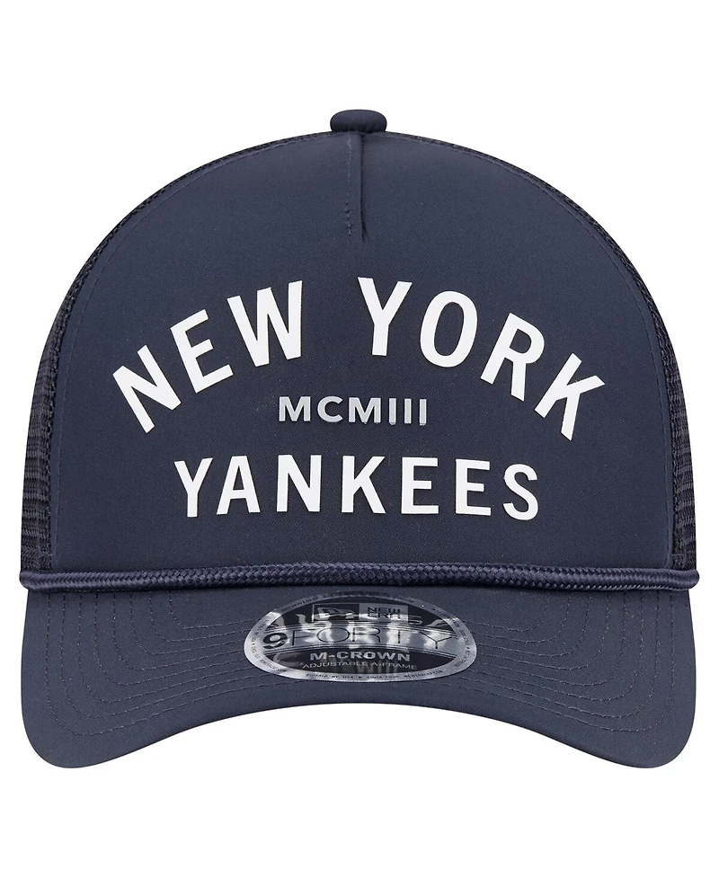New Era Men's Navy New York Yankees Minimalist 9FORTY A-Frame Adjustable Hat