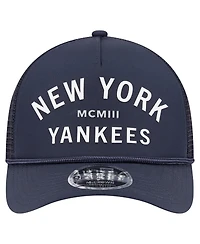 New Era Men's Navy New York Yankees Minimalist 9FORTY A-Frame Adjustable Hat