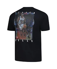 Mitchell & Ness Men's Black Scottie Pippen Chicago Bulls Hardwood Classics Nba Legends T-Shirt