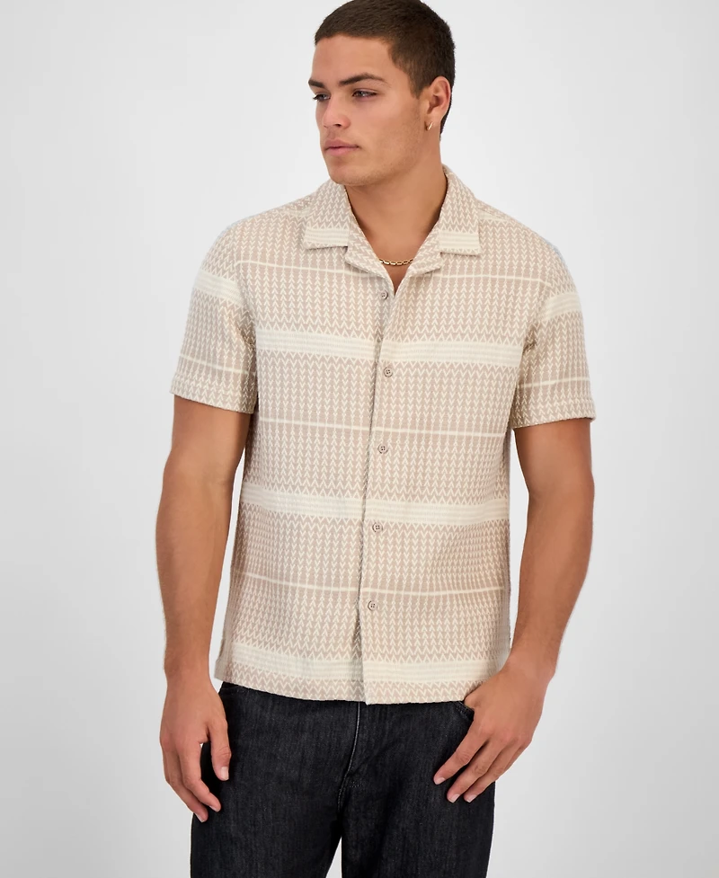 Guess Men's Arrow Jacquard Short Sleeve Button-Up Shirt