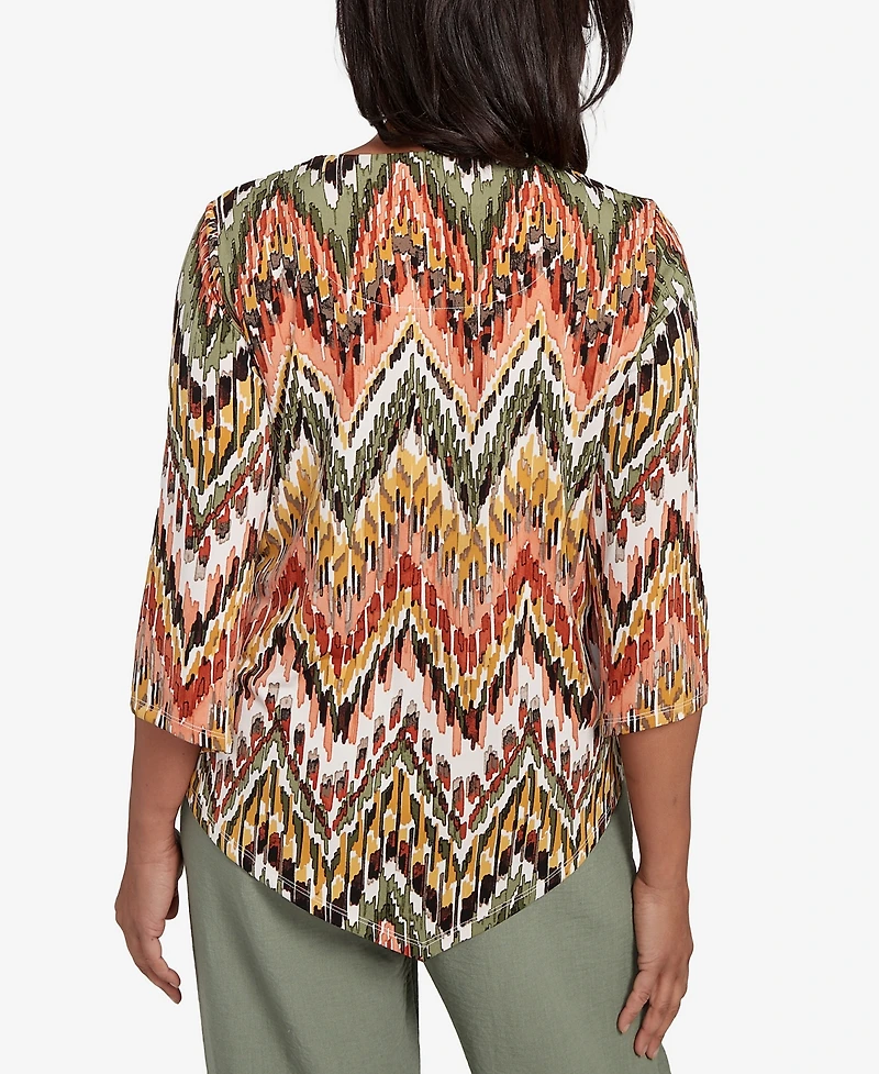 Alfred Dunner Women's Copper Canyon Ikat Chevron Top with Necklace