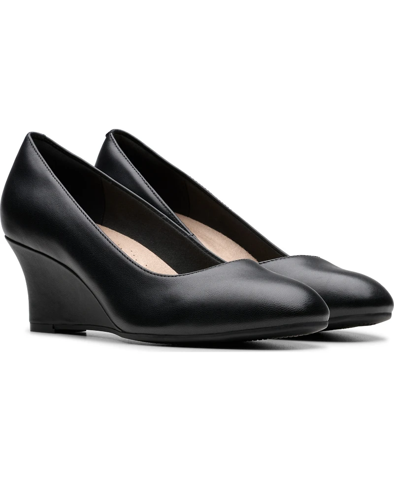 Clarks Women's Collection Olivette Cultured Pearl Pumps