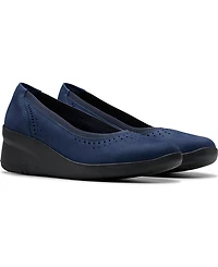 Clarks Collection Women's Suttyn Kaylie Slip-On Shoes