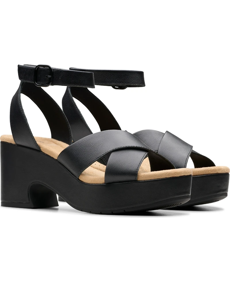 Clarks Collection Women's Nerisa Wedge Sandals