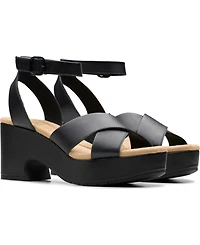Clarks Collection Women's Nerisa Wedge Sandals