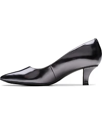 Clarks Collection Women's Kepley Vine Dress Pumps