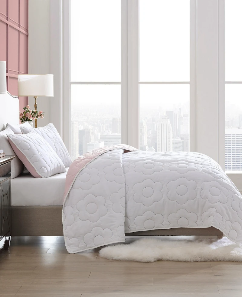 Betsey Johnson Rainbow Stitch Reversible 3-Pc. Quilt Set, King