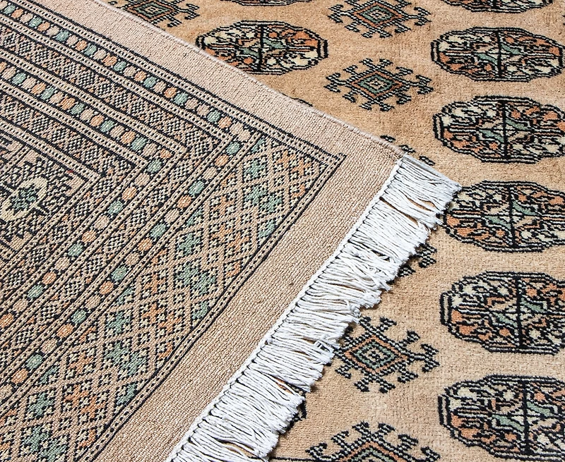 Bashian One of a Kind Royal Bukara 640175 8'2''x10' Area Rug