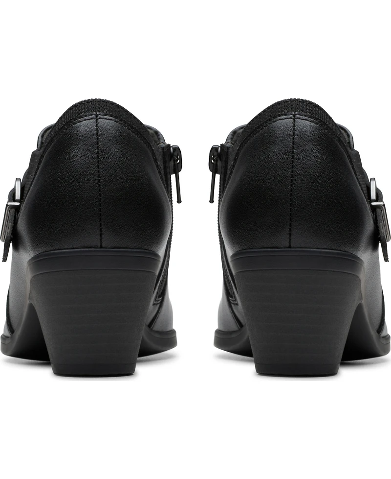 Clarks Women's Emily2 Darcey Round Toe Shooties