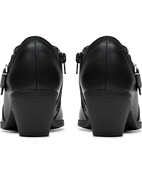 Clarks Women's Emily2 Darcey Round Toe Shooties