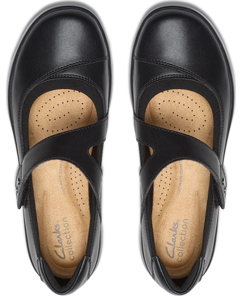 Clarks Women's Kaetlyn Jane Round Toe Flats