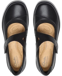 Clarks Women's Kaetlyn Jane Round Toe Flats