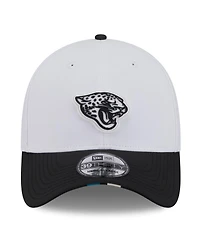 New Era Men's White/Black Jacksonville Jaguars 2025 Nfl Training Camp 39THIRTY Flex Hat
