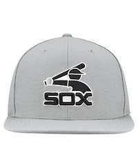 Mitchell & Ness Men's White Chicago White Sox Cooperstown Collection Basic Flip Snapback Hat