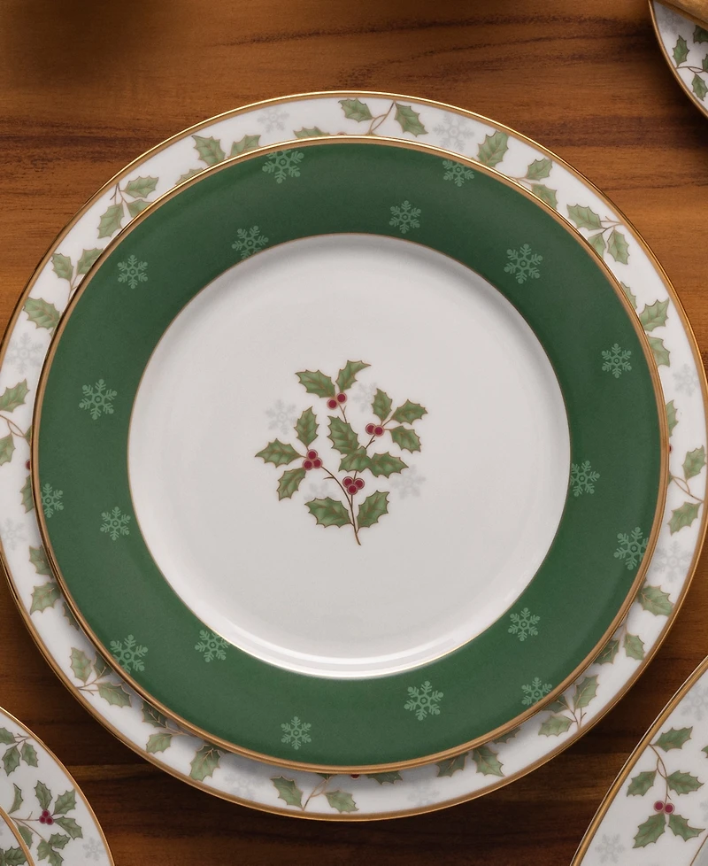 Holly Berry 9" Accent Plate, Set of 4