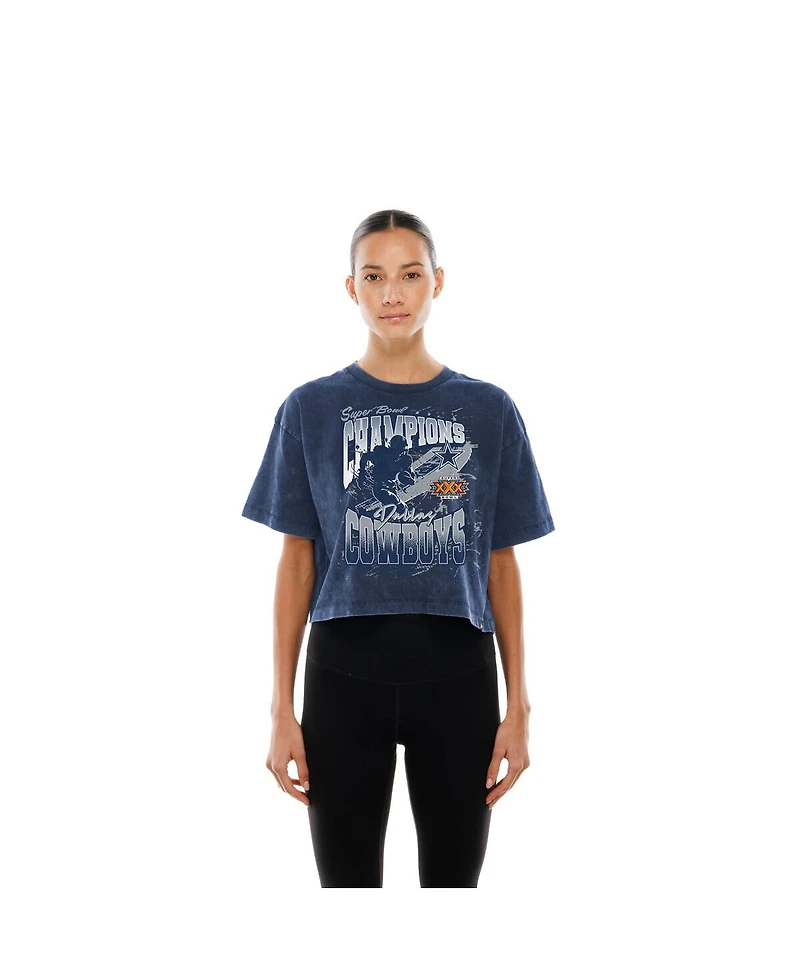 New Era Women's Navy Dallas Cowboys Cropped Boxy Sport Classics Mineral Wash T-Shirt