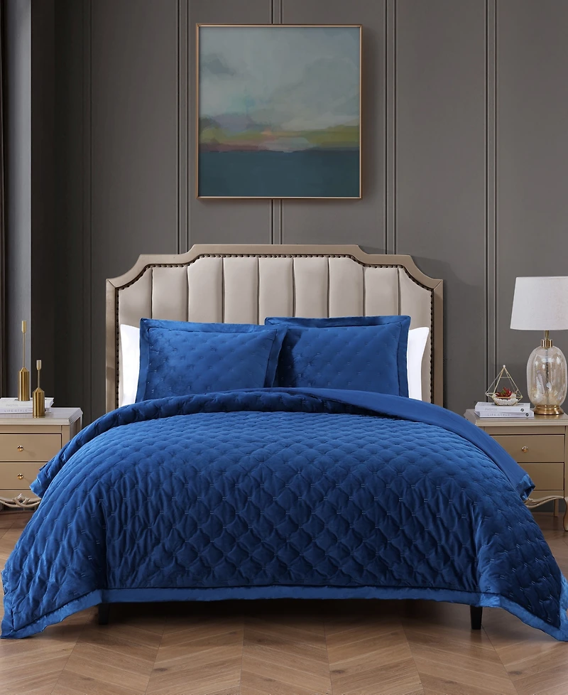 Bebejan 3 Piece Queen Size Velvet Comforter Set