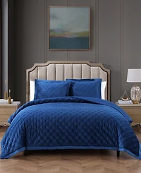 Bebejan 3 Piece Queen Size Velvet Comforter Set