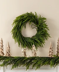 Glitzhome 28" Greenery Polyethylene Christmas Dripping Wreath