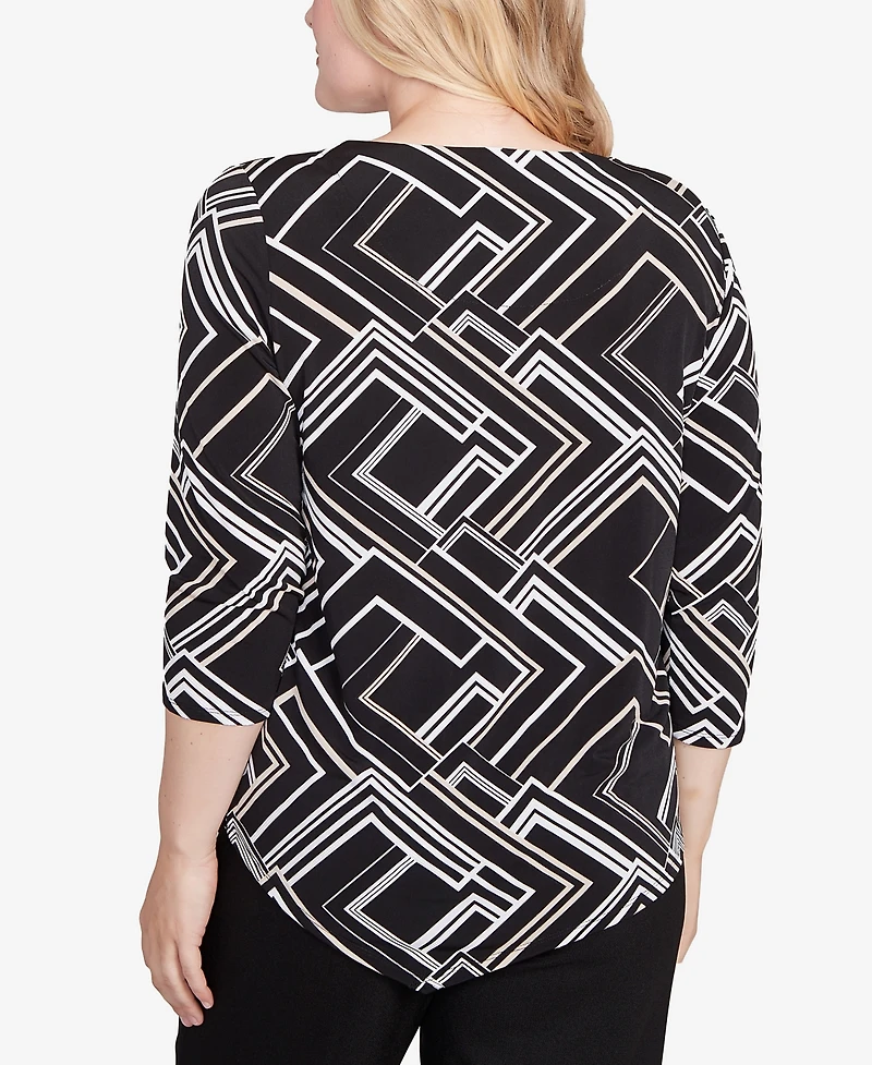 Alfred Dunner Petite Geometric Textured Top with Necklace