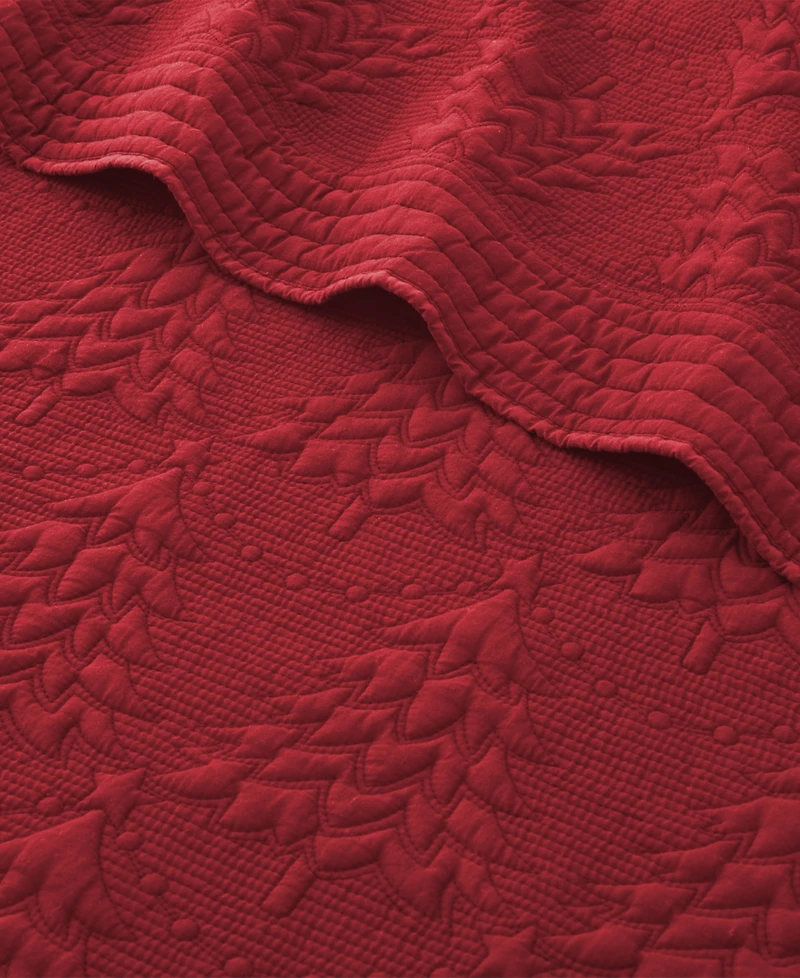 Levtex O Christmas Tree Reversible Quilted Throw, 50" x 60"