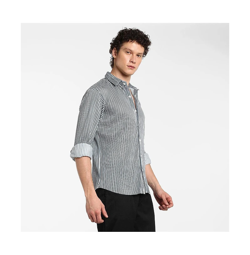 Campus Sutra Men's Midnight Black & Powder White Pleat-Creased Shirt