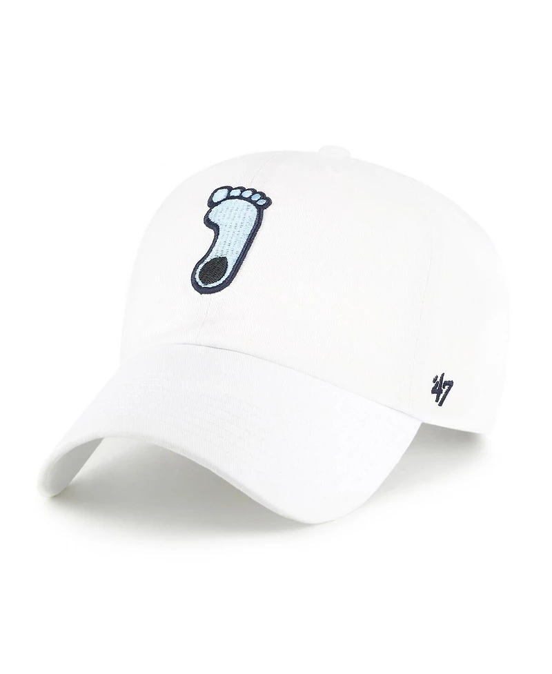 '47 Brand Men's White North Carolina Tar Heels Clean Up Adjustable Hat